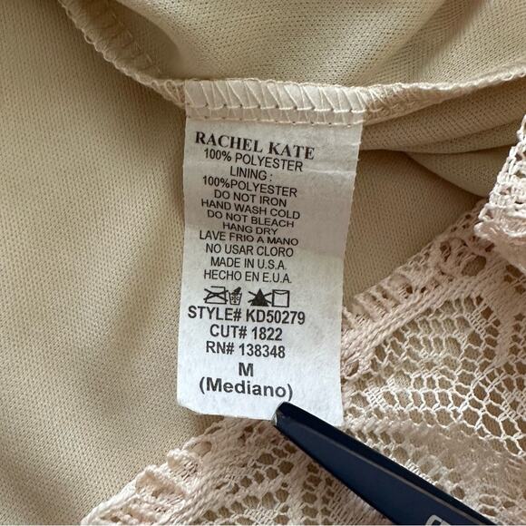 Rachel Kate Cream Pink Lace Overlay 3/4 Sleeve Scoop Neck Mini Dress Medium NEW - Picture 9 of 10